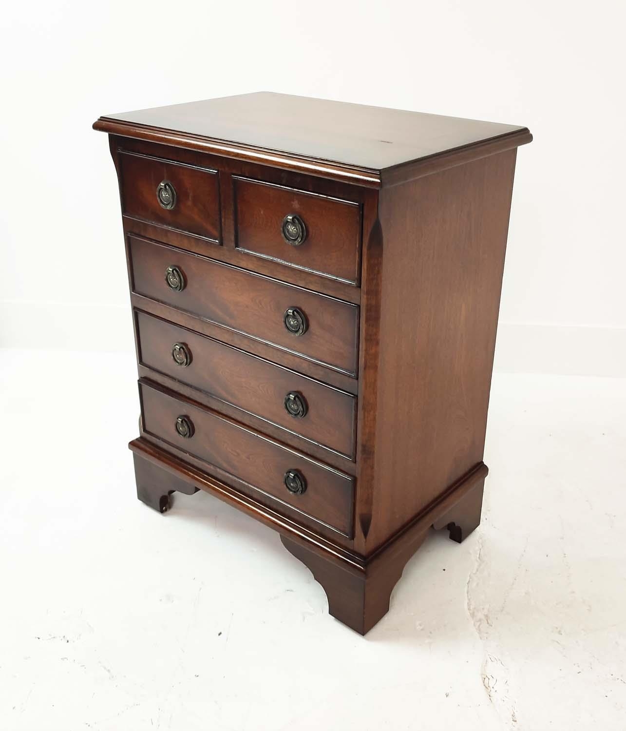 BEDSIDE CHESTS, a pair, Georgian style mahogany, each with five drawers, 64cm H x 39cm W x 33cm - Image 3 of 8