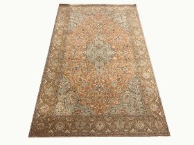 TABRIZ DESIGN RUG, 211cm x 135cm.