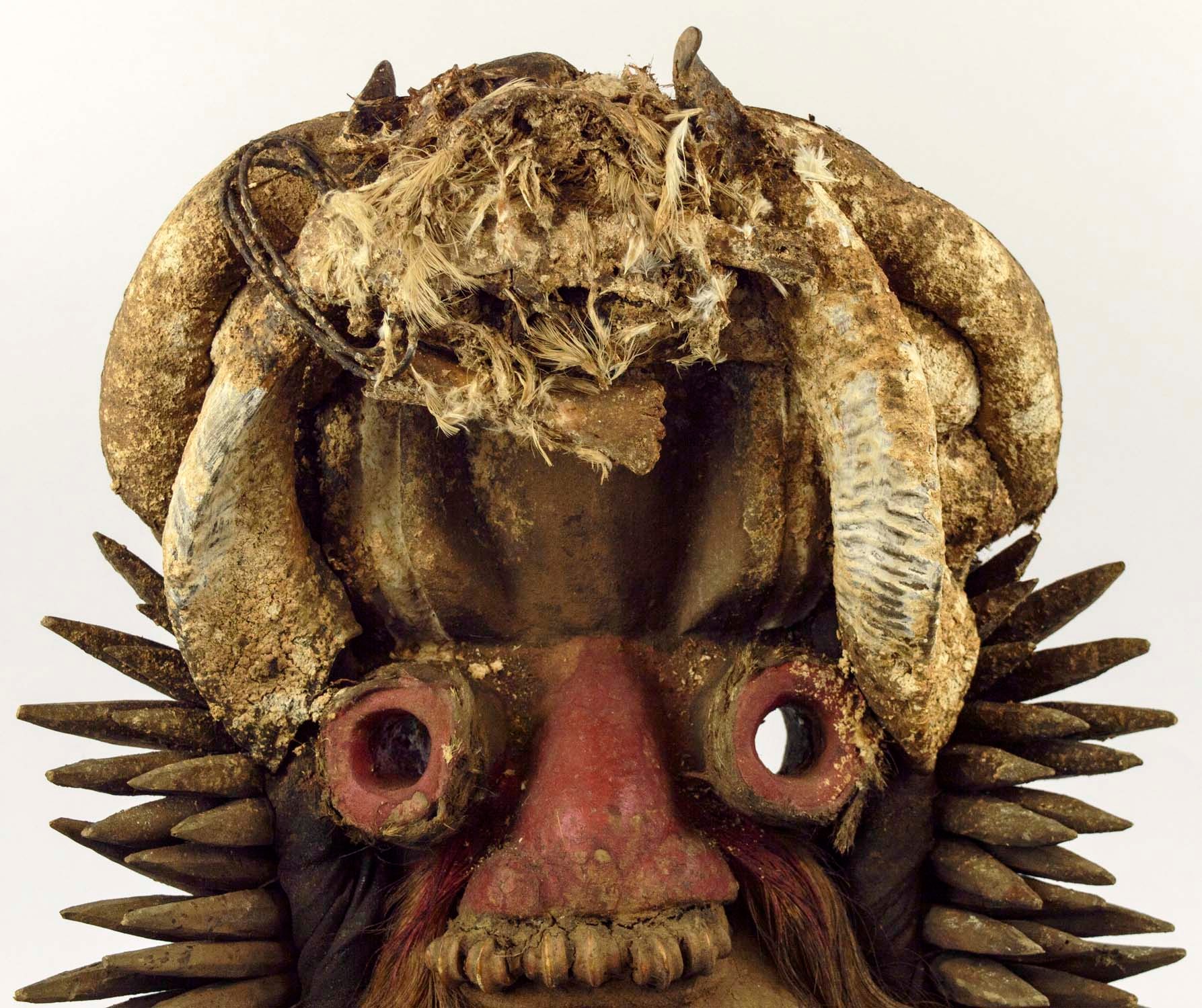 GUENE WAR MASK, Ivory Coast, 'The Ancient One', is an amalgamation of traditional style and the - Image 4 of 7