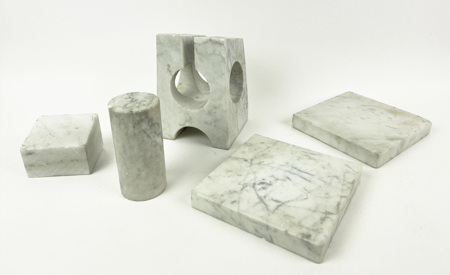 SCULPTURE, marble of adaptable building block form, unknown artist, approx 35cm H x 20cm D x 20cm W. - Image 2 of 5