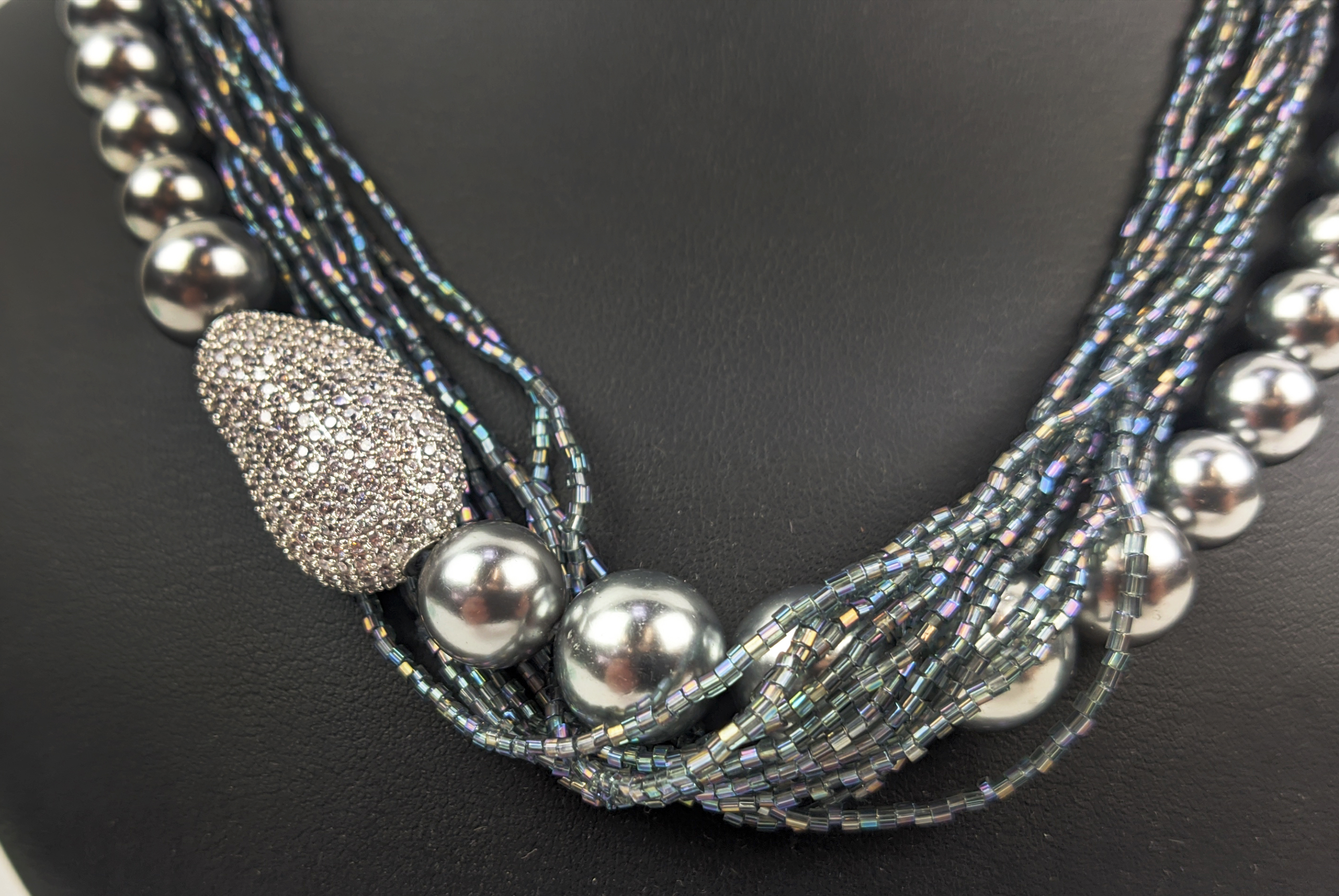 AN AQUAMARINE COLOURED ROUGH STONE NECKLACE, with a paste diamond clasp, 46cm long, together with - Image 6 of 10