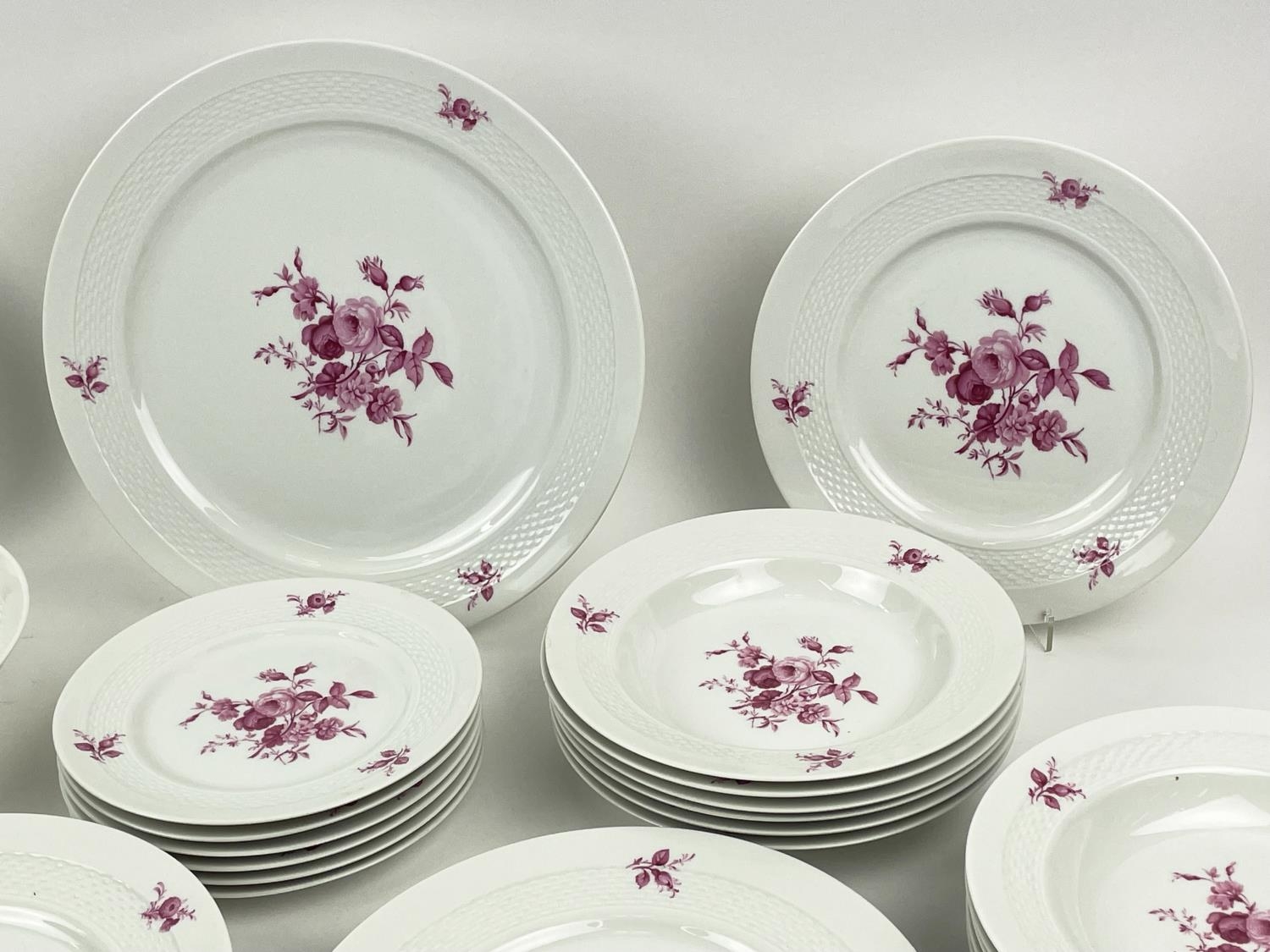 SUPPER SERVICE, European porcelain, Hutschen Reuther with rose pink flowers and sprig sprays, twelve - Image 7 of 10