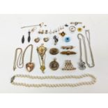 A COLLECTION OF ASSORTED 9CT GOLD AND GILT METAL JEWELLERY, including locket and chain, various