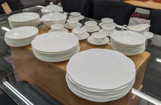VILLEROY AND BOCH ARCO WEISS DINNER SERVICE, eight place setting comprising, eight dinner plates,