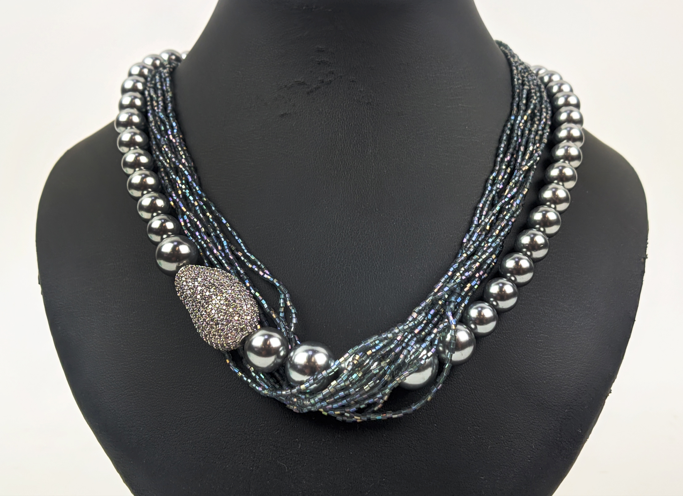 AN AQUAMARINE COLOURED ROUGH STONE NECKLACE, with a paste diamond clasp, 46cm long, together with - Image 5 of 10