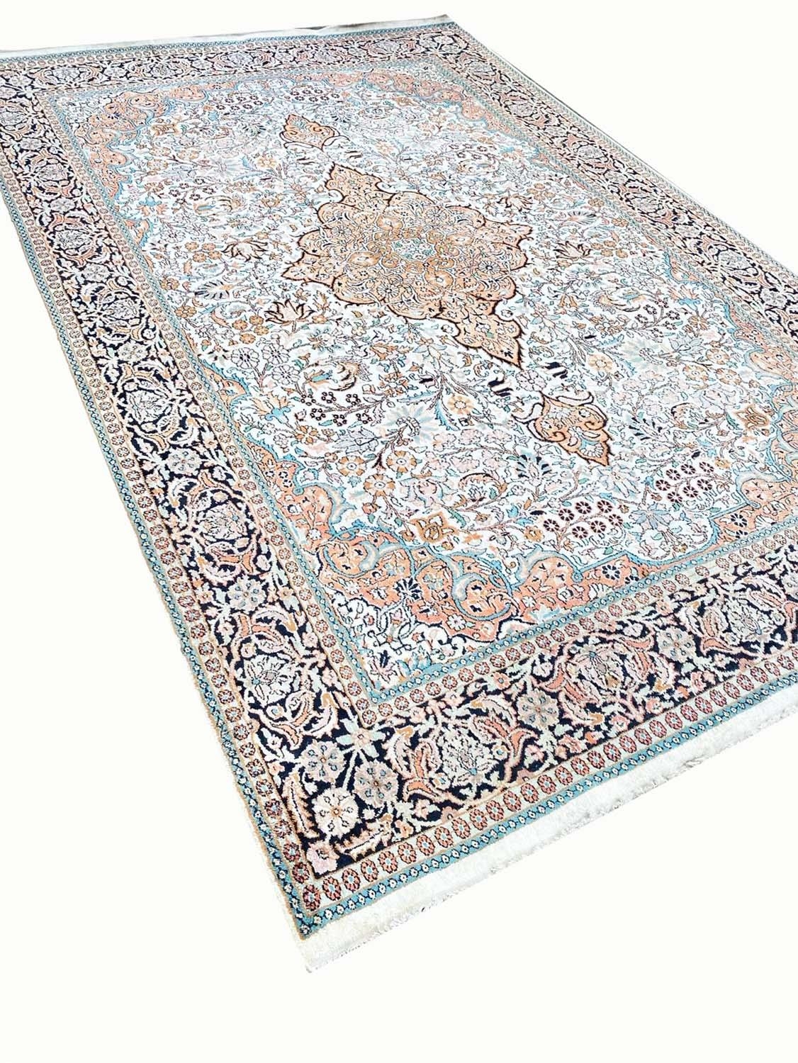 FINE PURE SILK HEREKE DESIGN CARPET, 280cm x 190cm. - Image 3 of 5