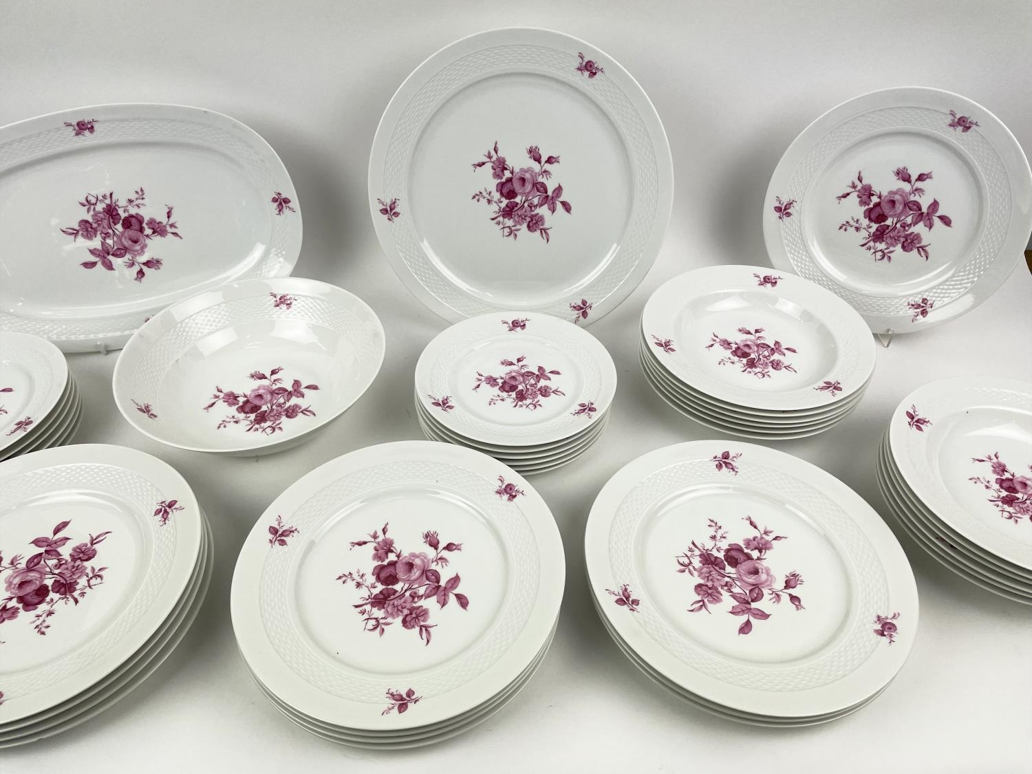 SUPPER SERVICE, European porcelain, Hutschen Reuther with rose pink flowers and sprig sprays, twelve - Image 10 of 10