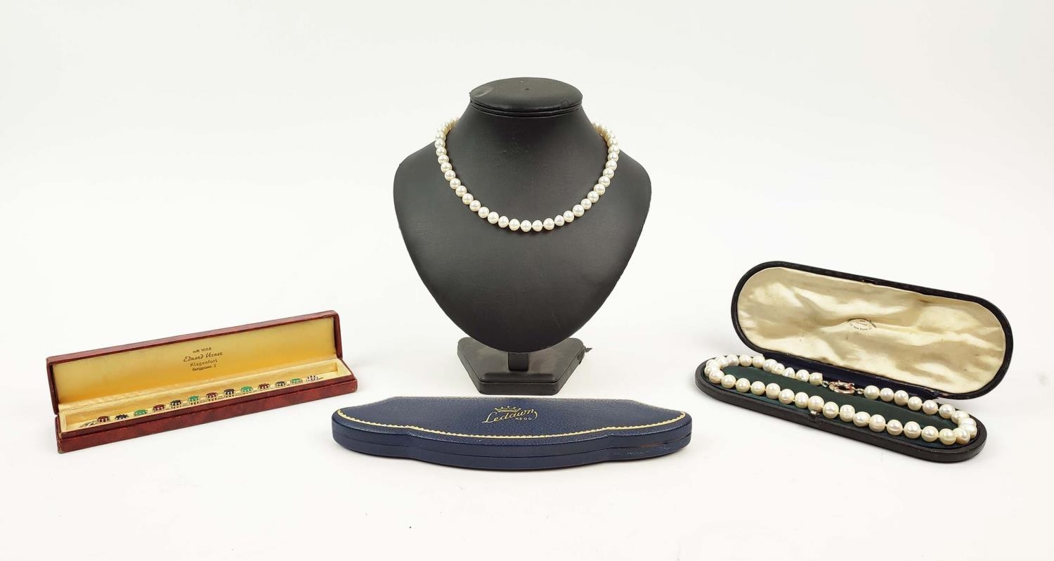 COLLECTION OF JEWELLERY, comprising a single strand cultured pearl necklace, with a 9ct gold lobster - Image 2 of 12