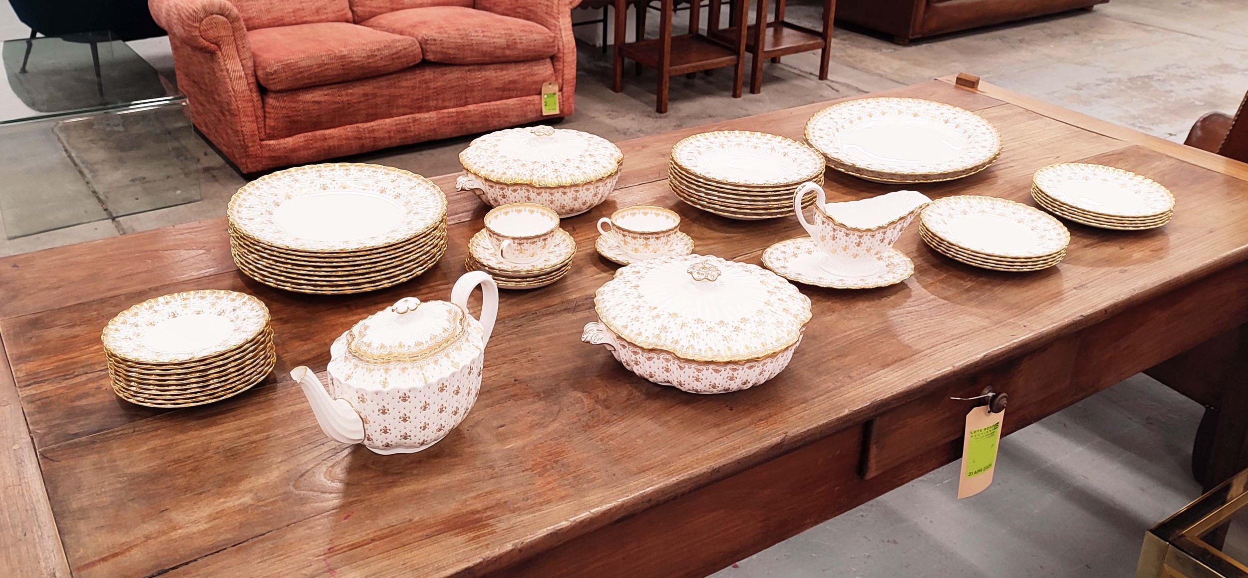 SPODE DINNER SERVICE, Fleur-De-Lys gilt fine bone China, comprising ten dinner plates, ten side