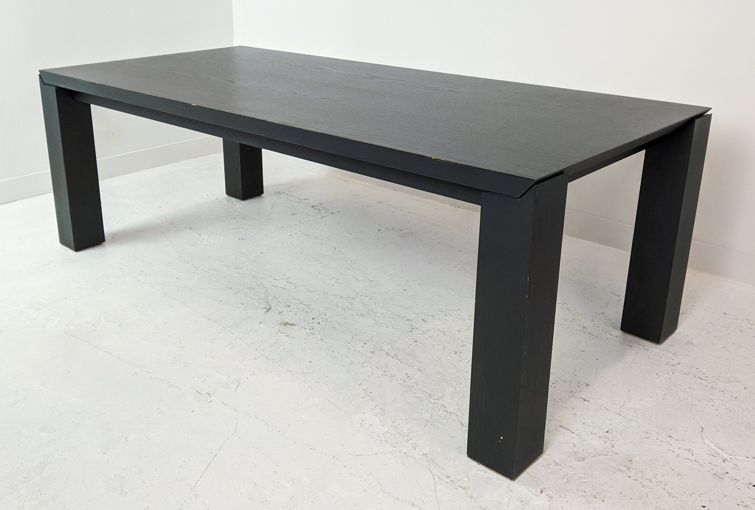 LIVING SPACE AMBROGIO EXTENDABLE DINING TABLE, 220cm x 95xm 76cm at smallest. - Image 5 of 11