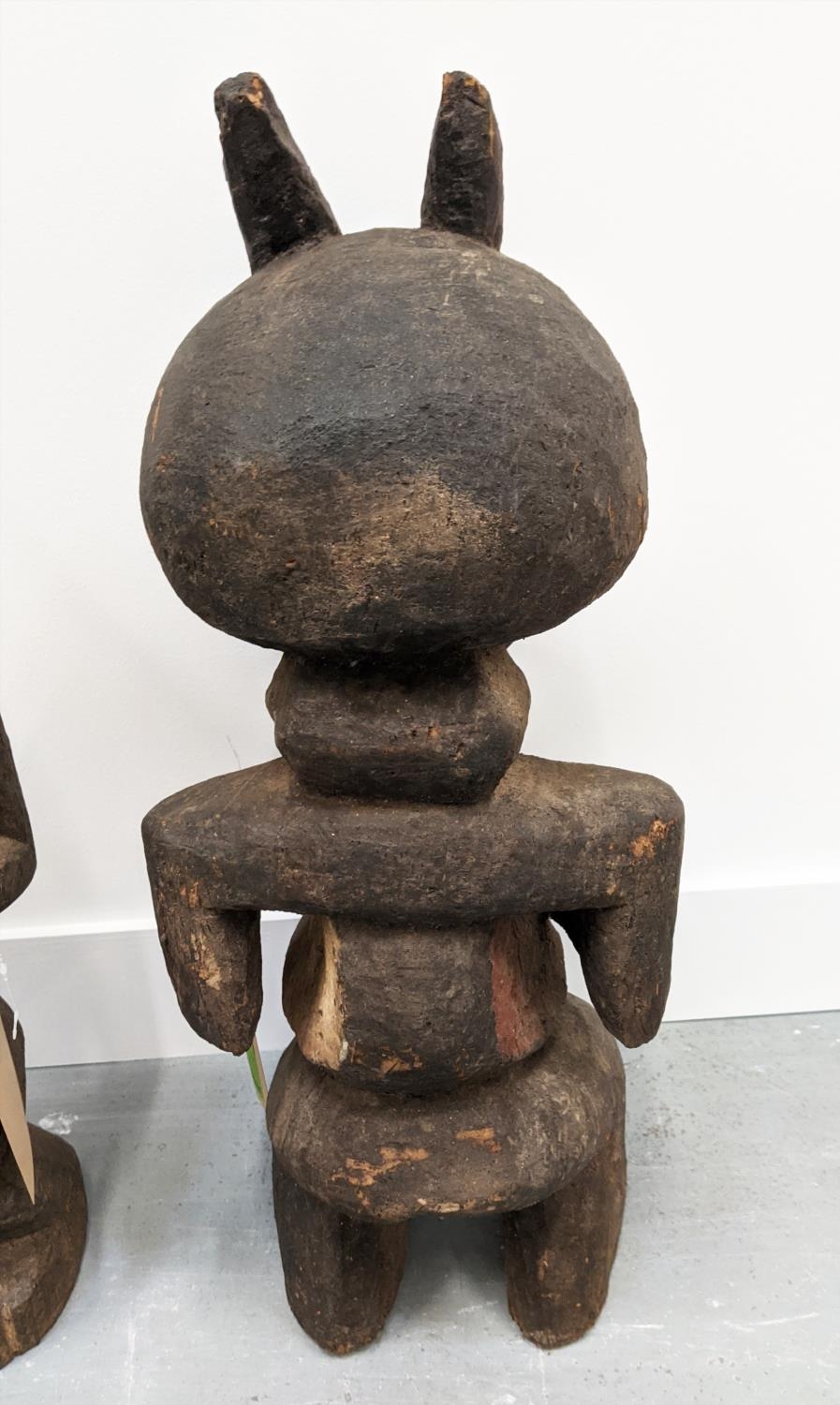 MAMBILA FIGURE, a pair, Cameroon, 68cm H. - Image 5 of 5