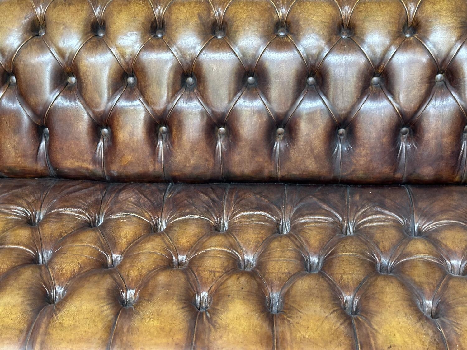 CHESTERFIELD SOFA, traditional hand finished natural soft tan leather deep button upholstery with - Image 3 of 12