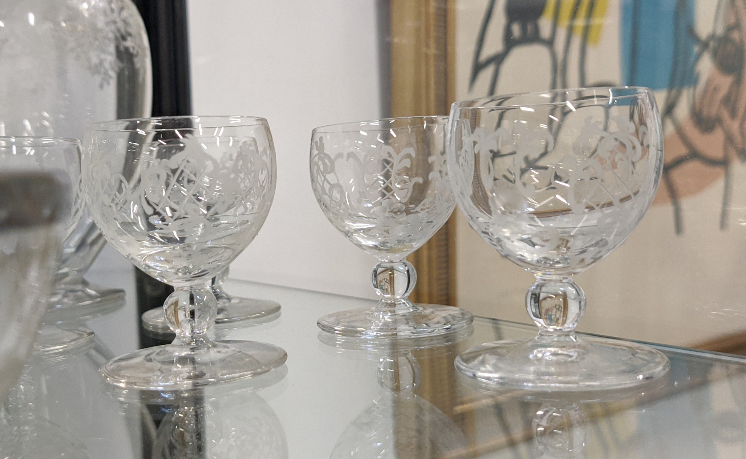 QUANTITY OF ENGRAVED GLASSWARE, including eight champagne flutes, decanter vodka glass set, eight - Image 7 of 9