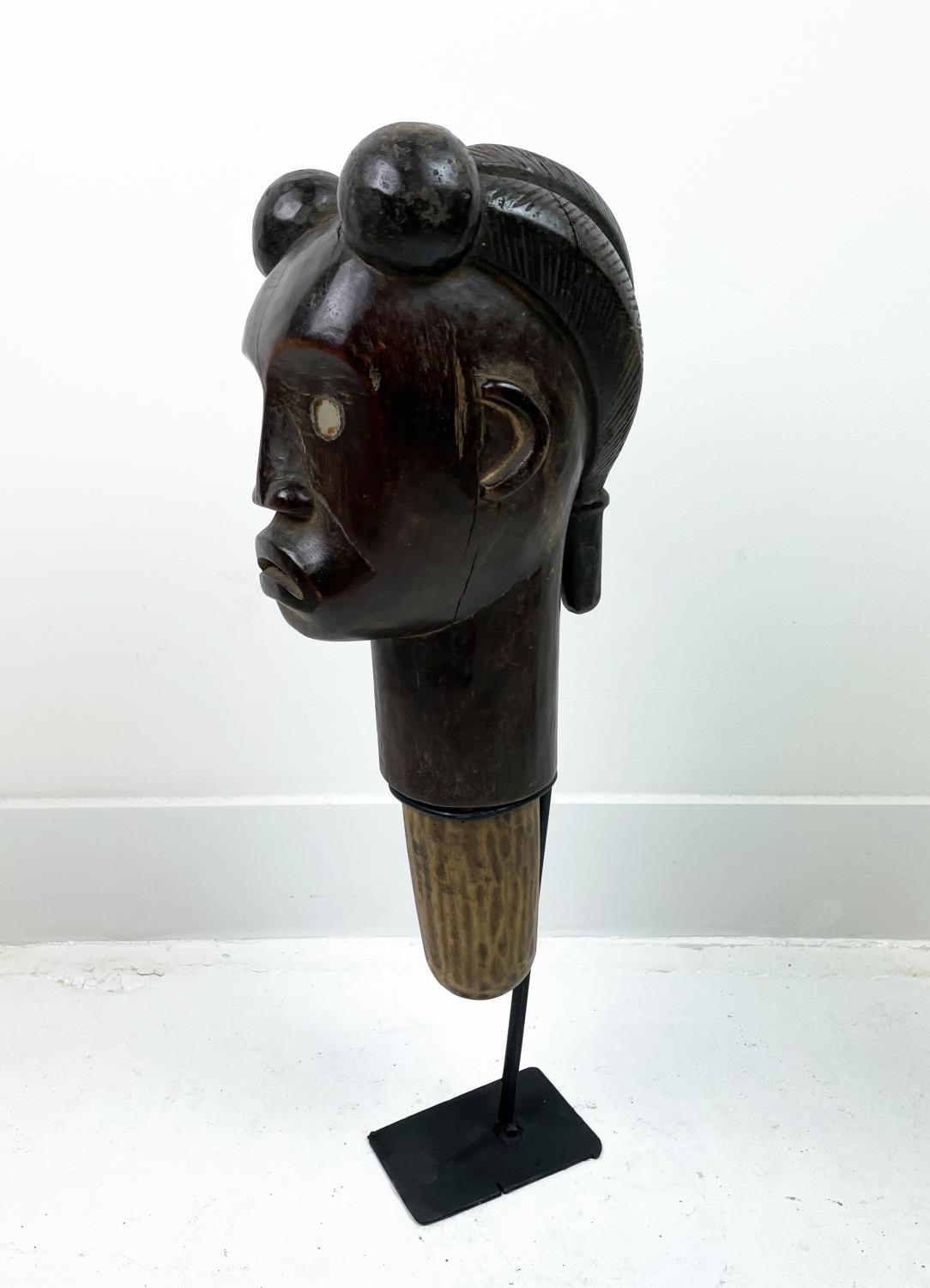 FANG POLE HEAD'S, a pair, Gabon , 57cm H. (2) - Image 6 of 7