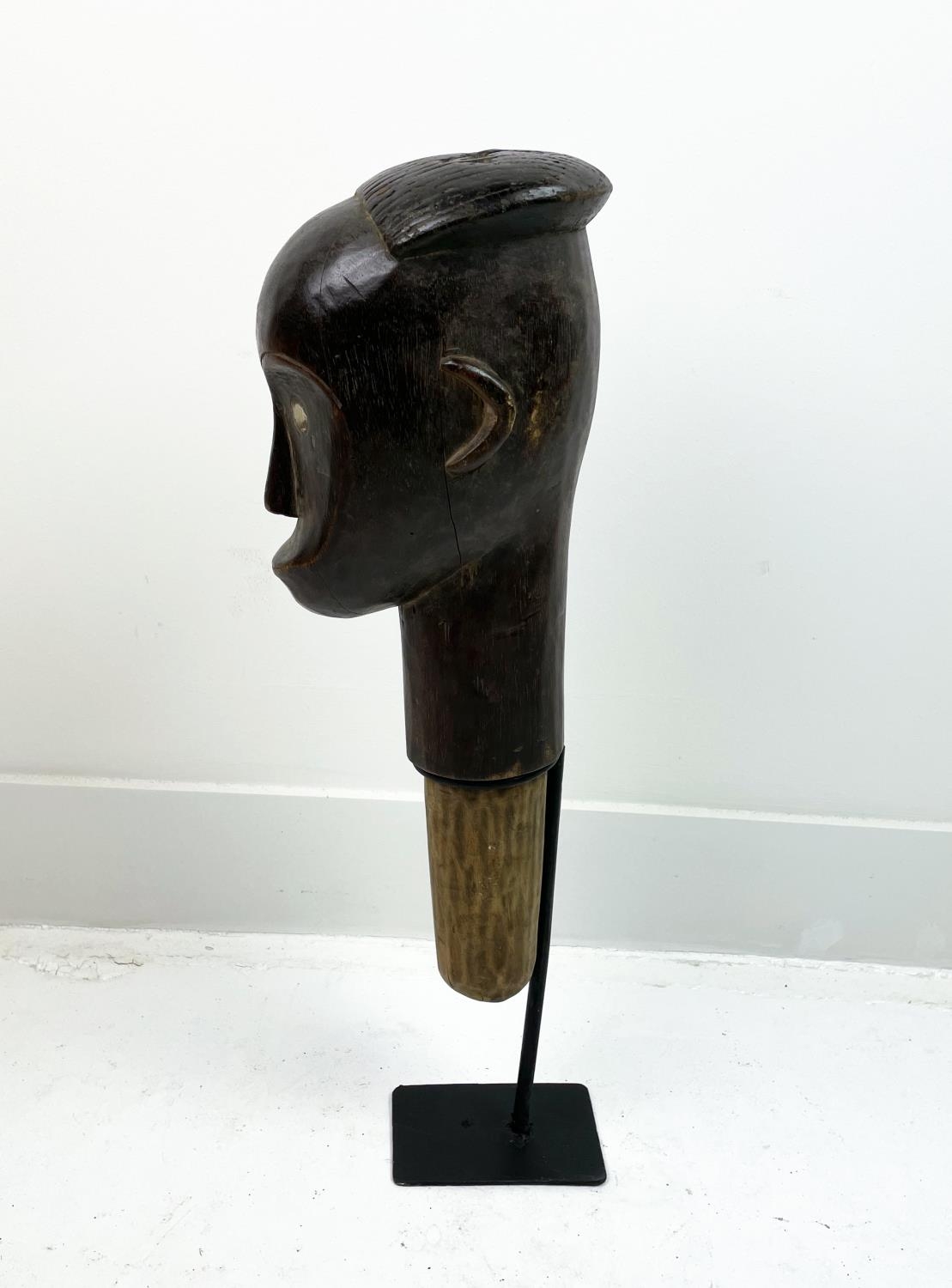 FANG POLE HEAD'S, a pair, Gabon , 57cm H. (2) - Image 5 of 7