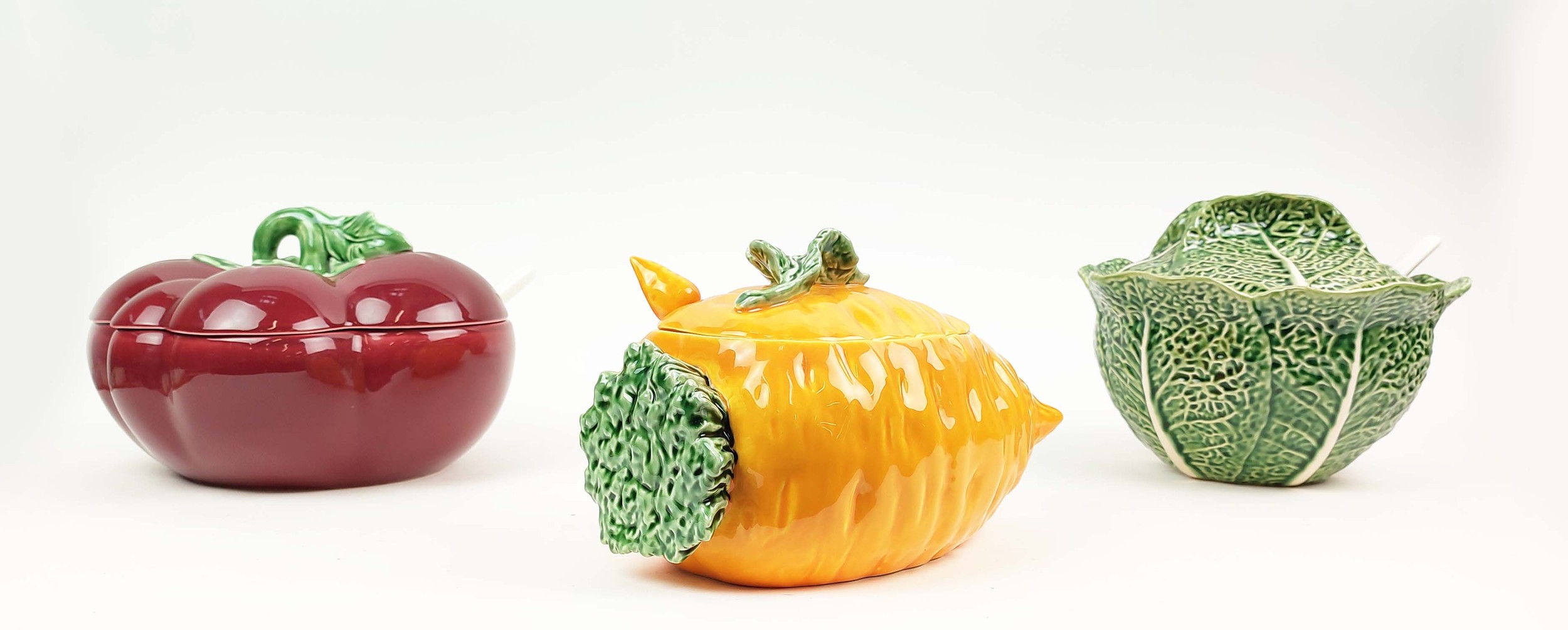 THREE LARGE CERAMIC TUREENS OF FRUIT AND VEGETABLE, in the form of tomato, cabbage and carrot, all - Image 2 of 9