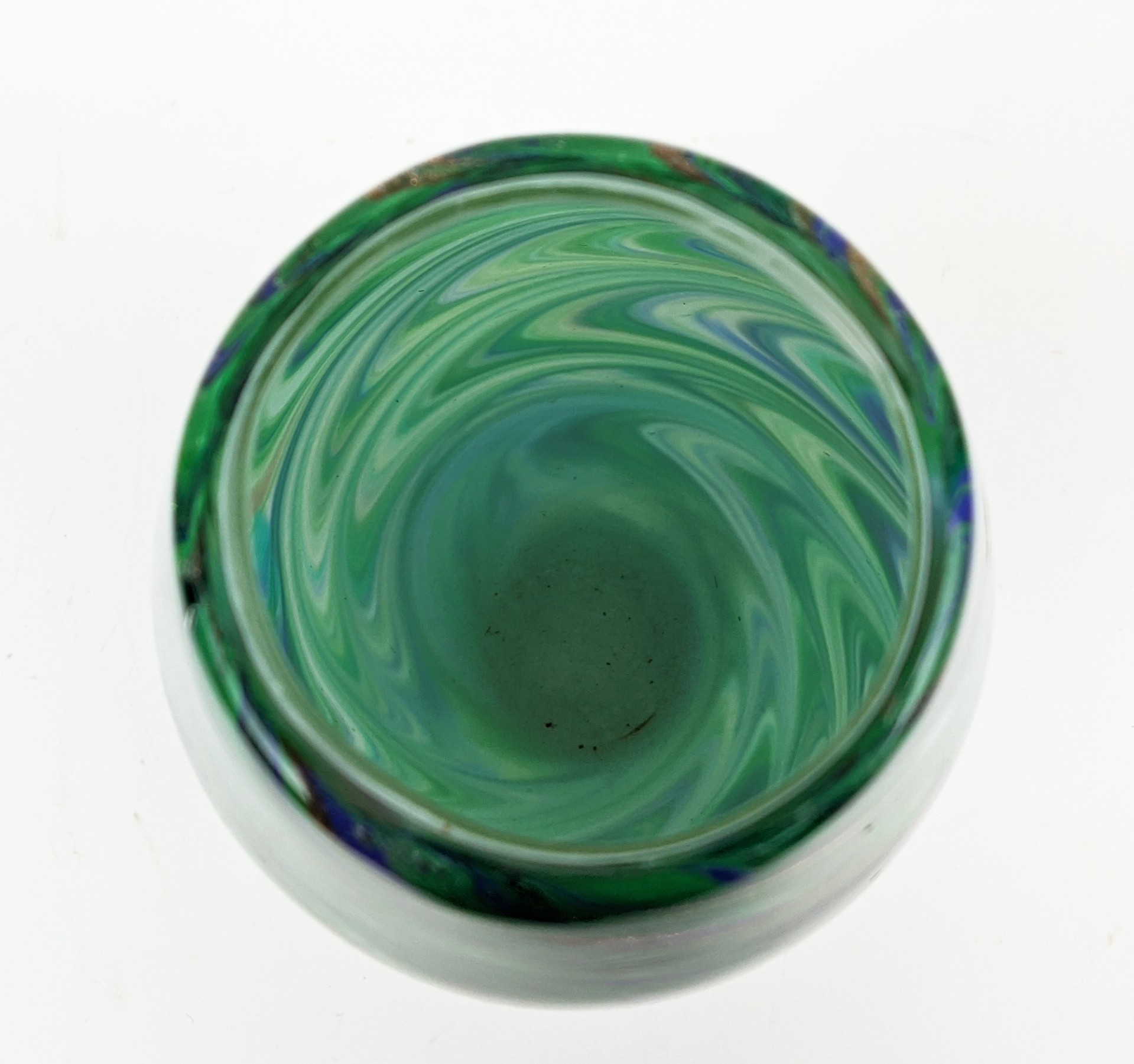 A MURANO GLASS VASE, of ovoid form, with a green, white and blue swirling pattern, gold flecks, 40cm - Bild 4 aus 7