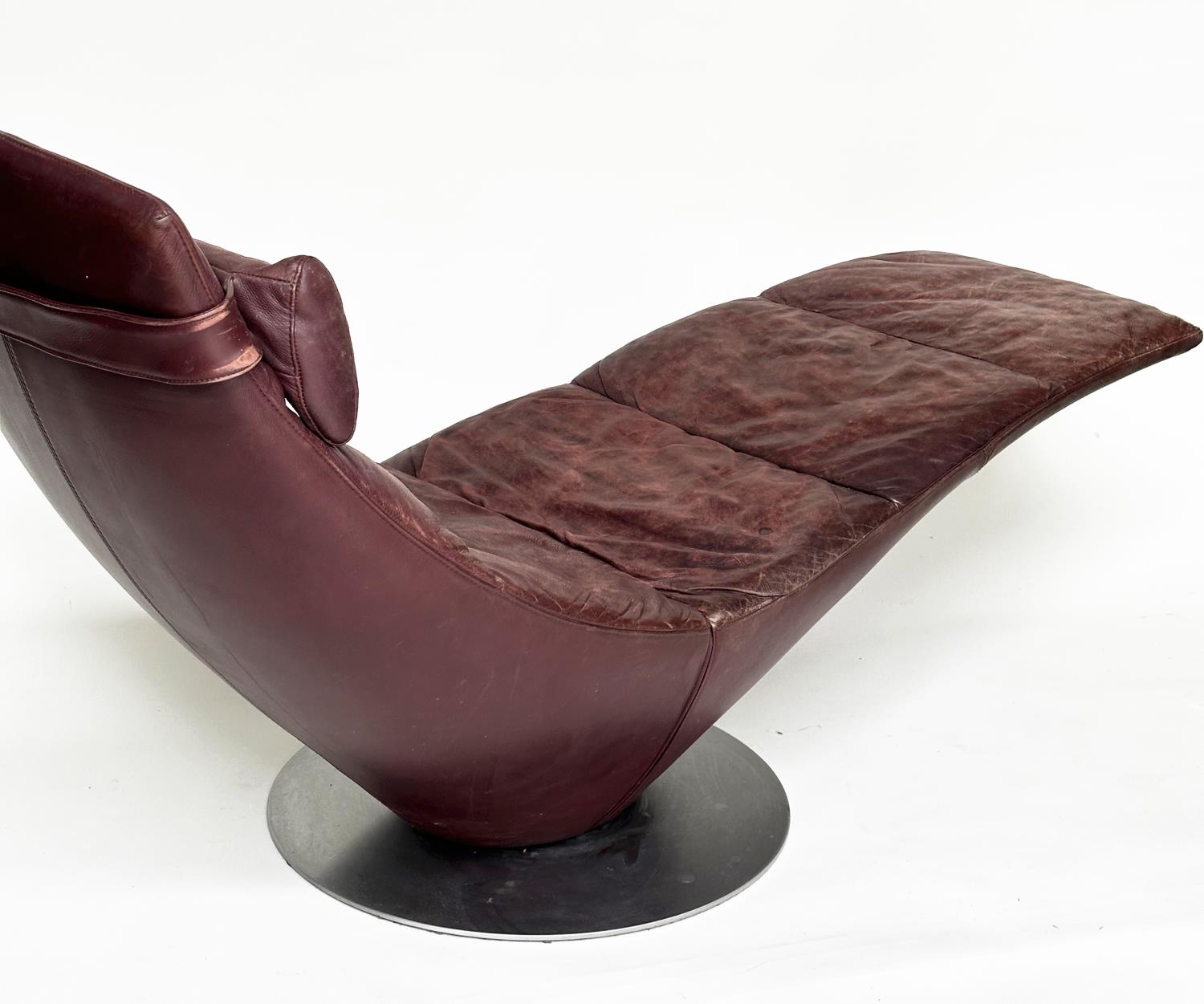 NATUZZI CHAISE, stitched leather revolving on circular steel support, 173cm W. - Image 7 of 11
