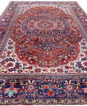 NORTHWEST PERSIAN SERAPI DESIGN CARPET, 370cm x 270cm.