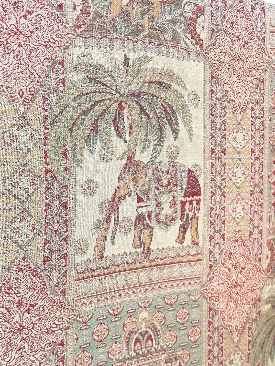 SCREEN, three fold arched 'Raj' fabric, upholstered with elephants and palm trees and brass studded, - Bild 23 aus 38