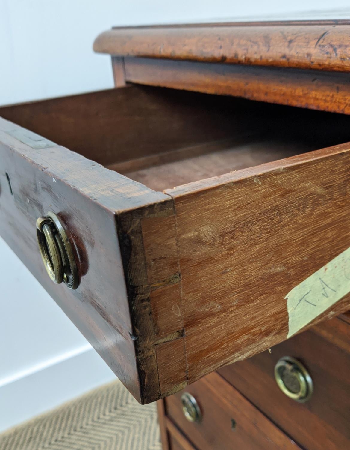 PEDESTAL DESK, Victorian mahogany with a tooled inlaid green leather top over nine drawers, 140cm - Bild 18 aus 18