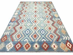 FINE ANATOLIAN KILIM, 303cm x 198cm.