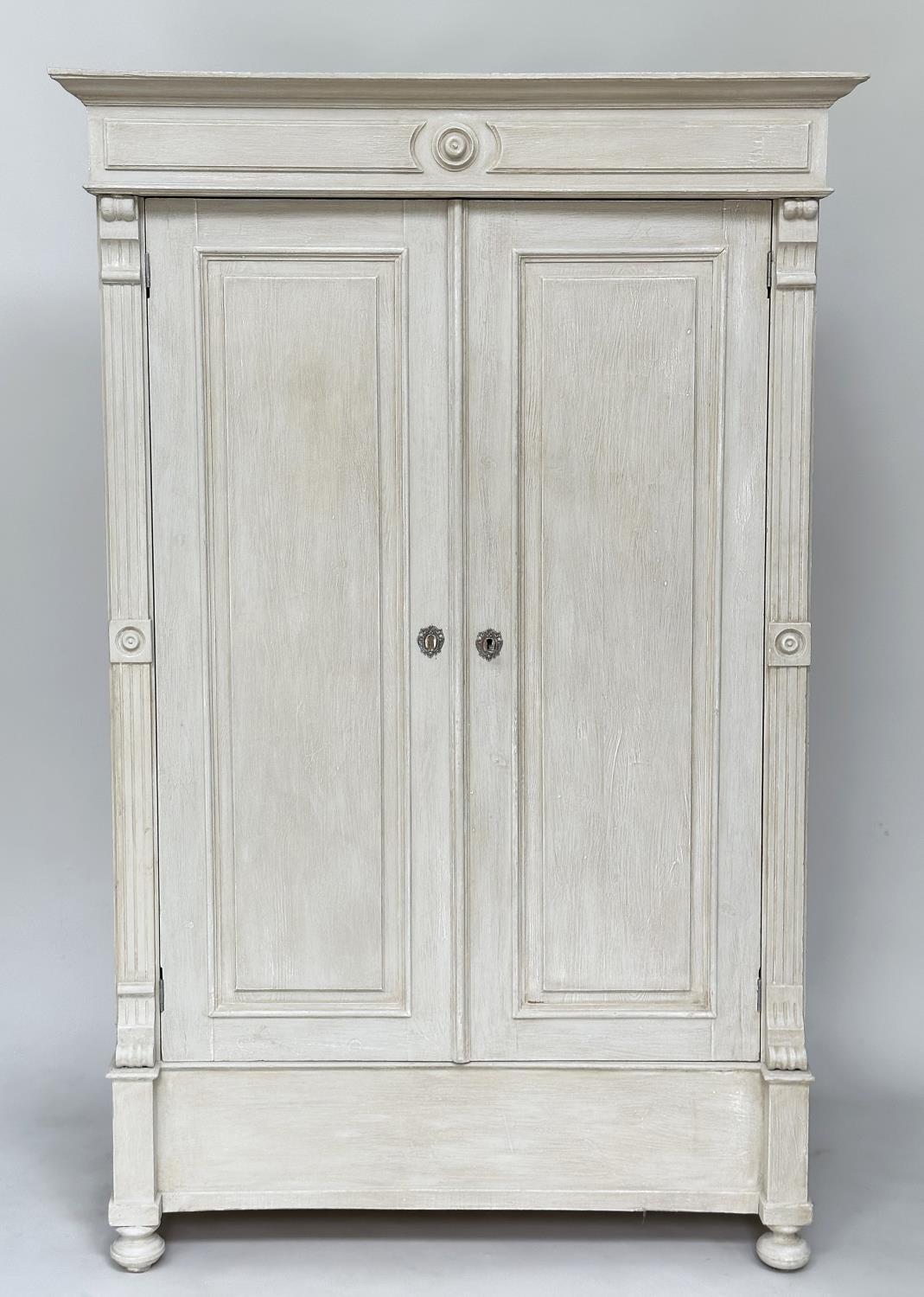 ARMOIRE, 19th century style French traditionally grey painted with two panelled doors enclosing - Bild 2 aus 16