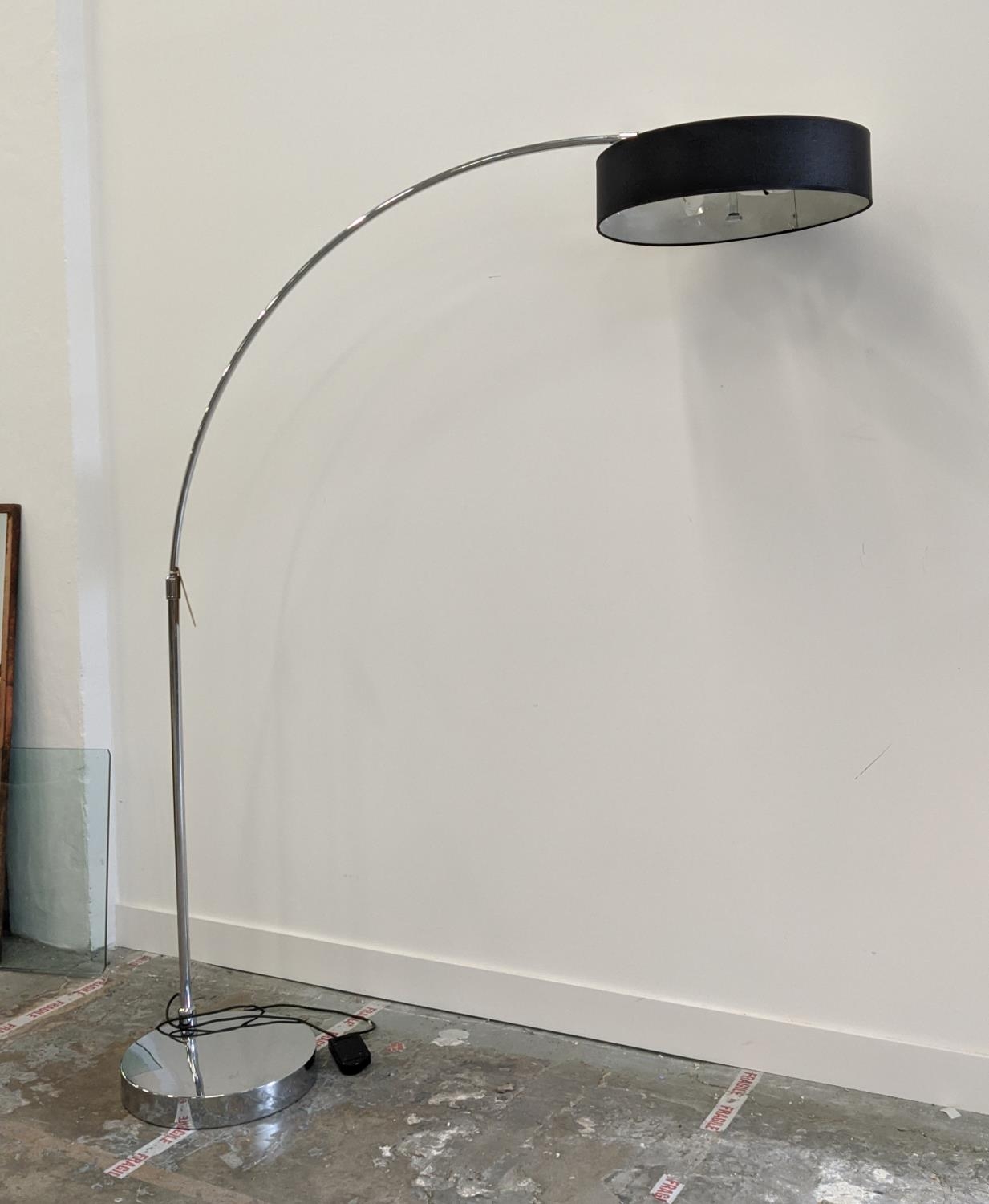ESTILUZ IRIS FLOOR LAMP, polished metal with shade. - Image 3 of 7