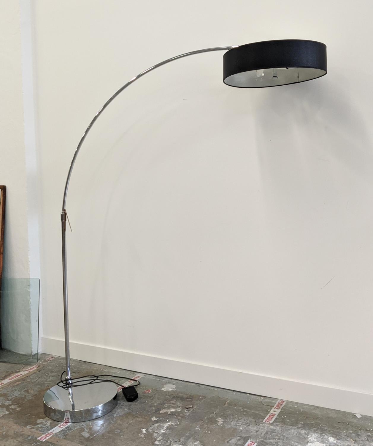 ESTILUZ IRIS FLOOR LAMP, polished metal with shade. - Image 4 of 7