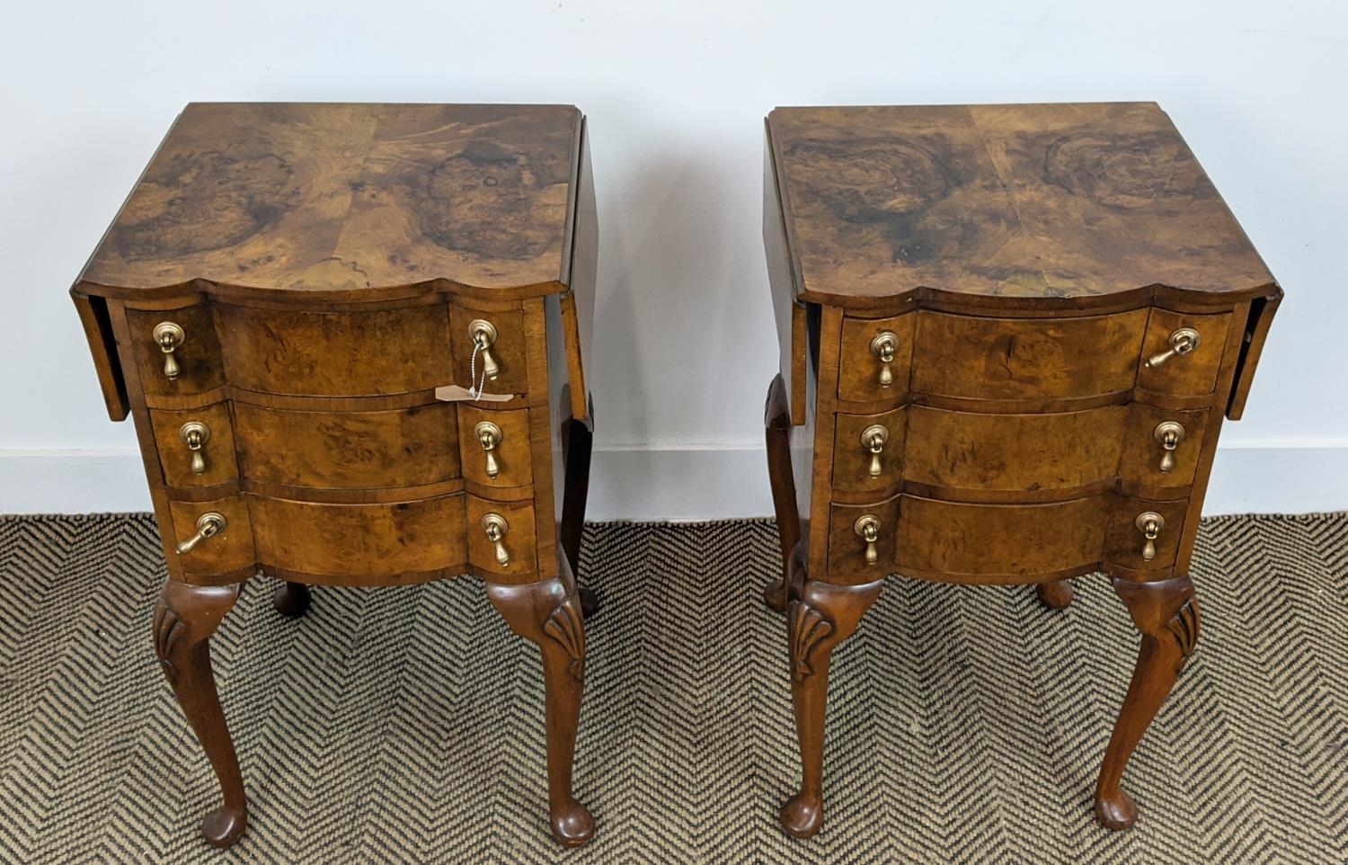 BEDSIDE CHESTS, a pair, Georgian style burr walnut, each with drop flap top above three drawers, - Bild 6 aus 20