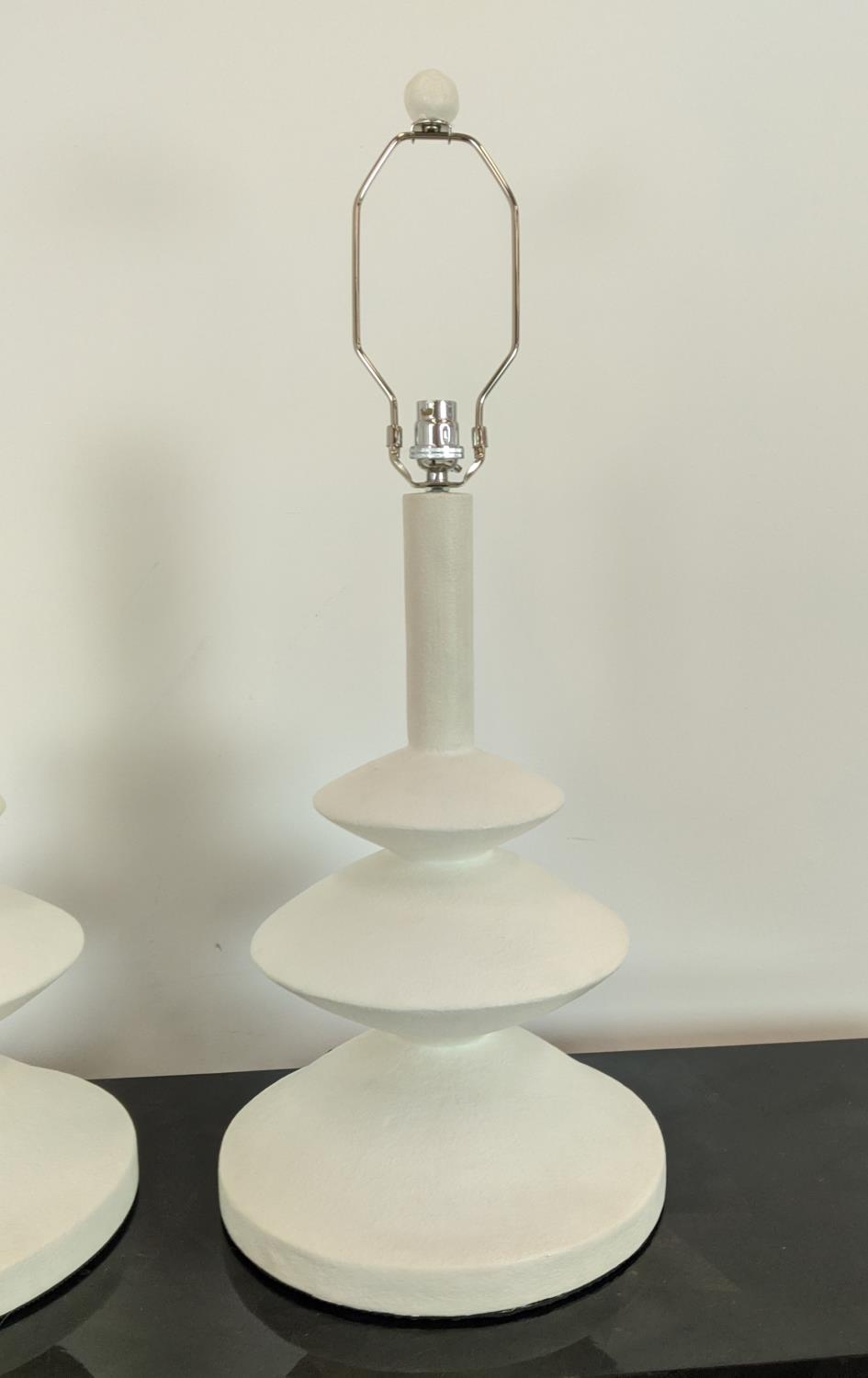 JEAN MICHEL FRANK INSPIRED WHITE PLASTER TABLE LAMPS, a pair, bases each 53cm H. (2) - Image 6 of 12