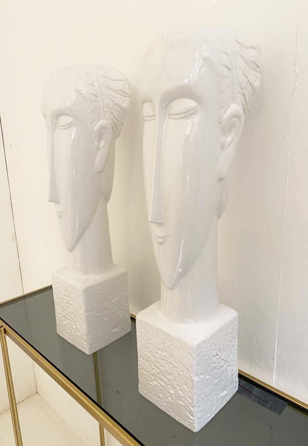 CONTEMPORARY SCHOOL UNTITLED CERAMIC BUSTS, a pair, 60cm x 14cm x 15cm. (2) - Image 4 of 4