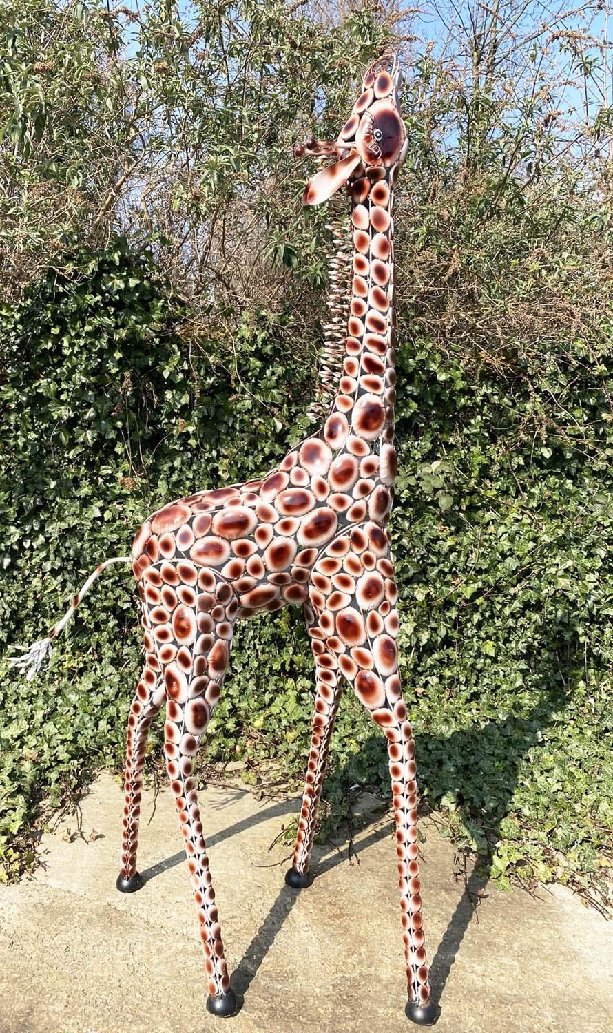 CONTEMPORARY SCHOOL SCULPTURAL GIRAFFE, painted metal, 230cm x 75cm. - Image 3 of 3