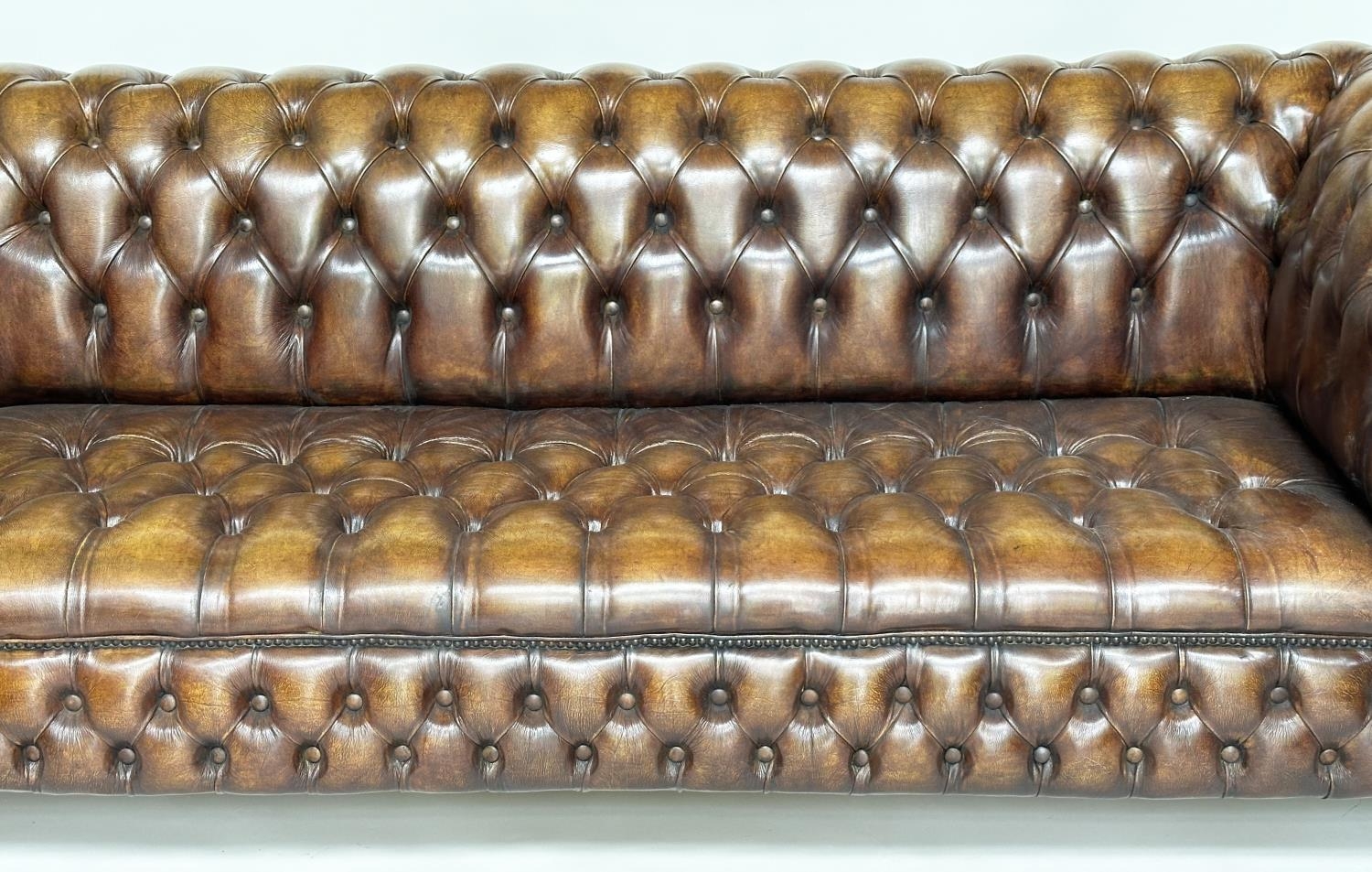 CHESTERFIELD SOFA, traditional hand finished natural soft tan leather deep button upholstery with - Image 7 of 24