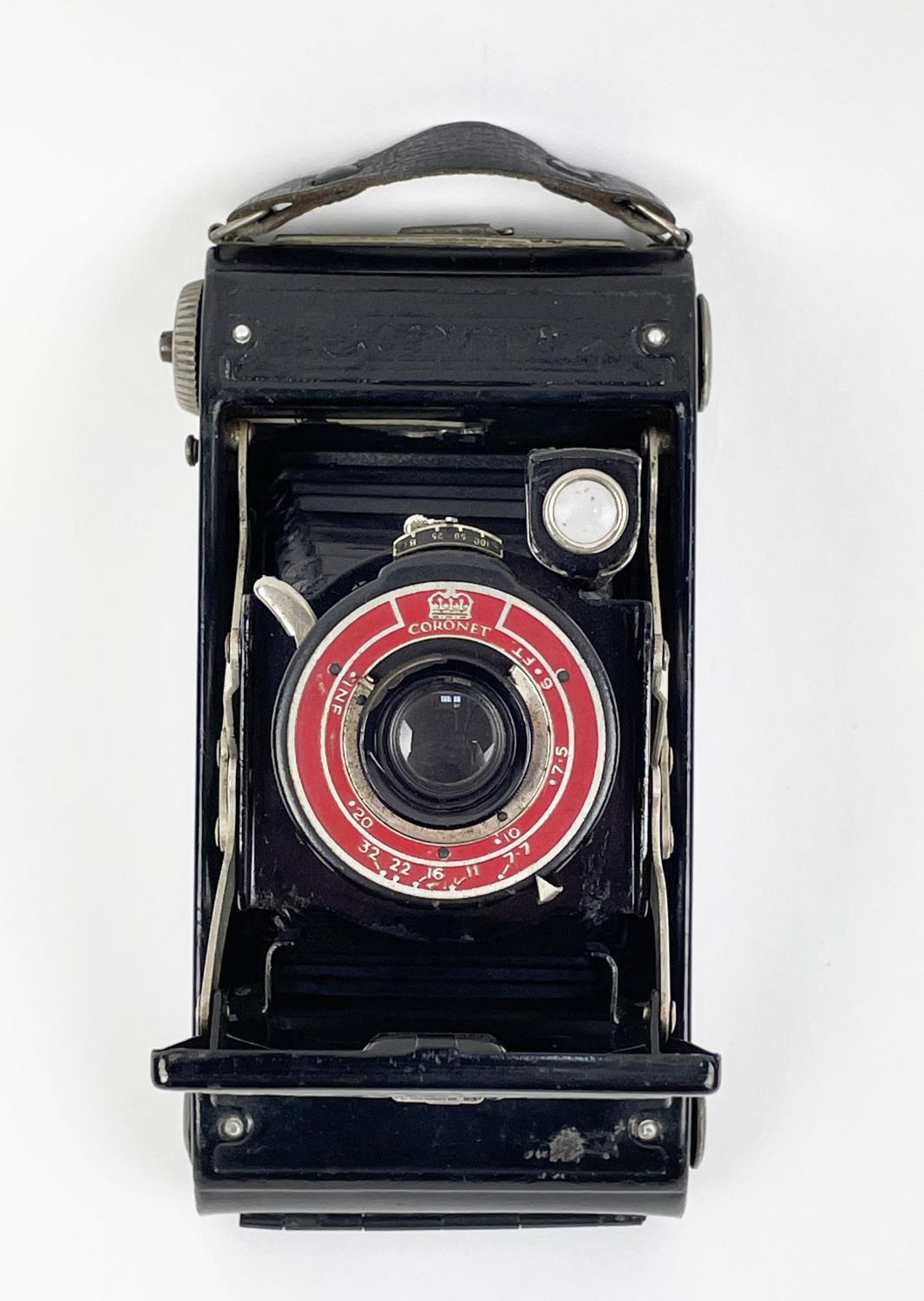 CAMERAS, including a 1930s coronet de luxe red facia, a Pentax Me Super, a Zenit-B cased a Besson of - Image 4 of 9