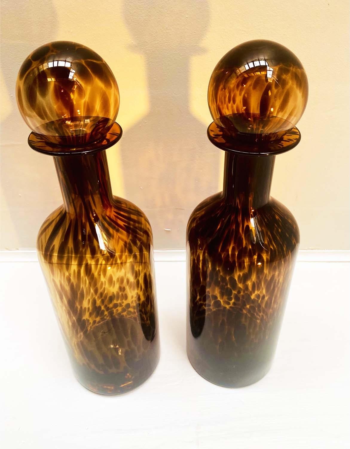 DECANTERS, a pair, 53cm high, 14cm diameter, Murano style tortoiseshell glass. (2) - Image 3 of 6