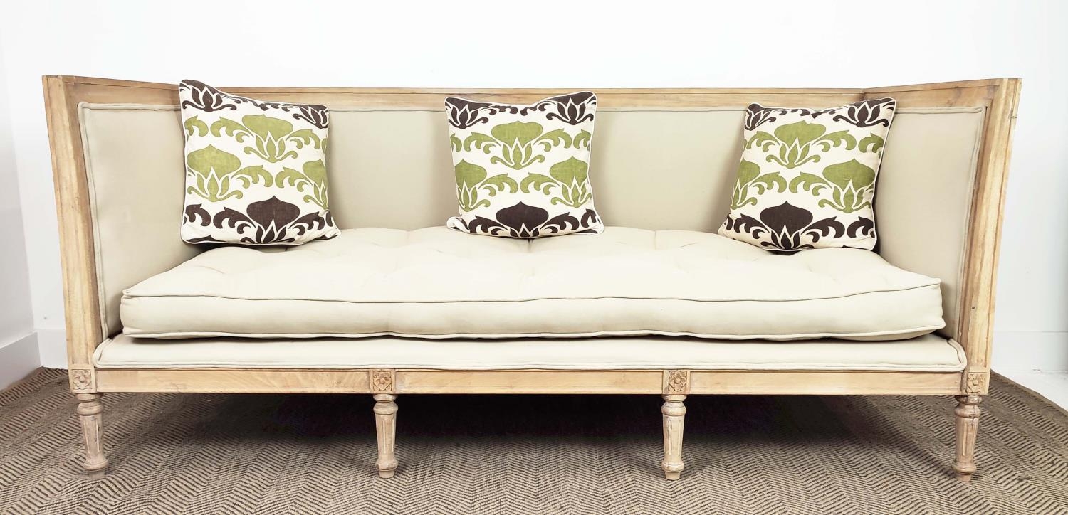 SOFA, Louis XVI style bleached cherrywood in neutral upholstery with squab and scatter cushions on - Bild 4 aus 16