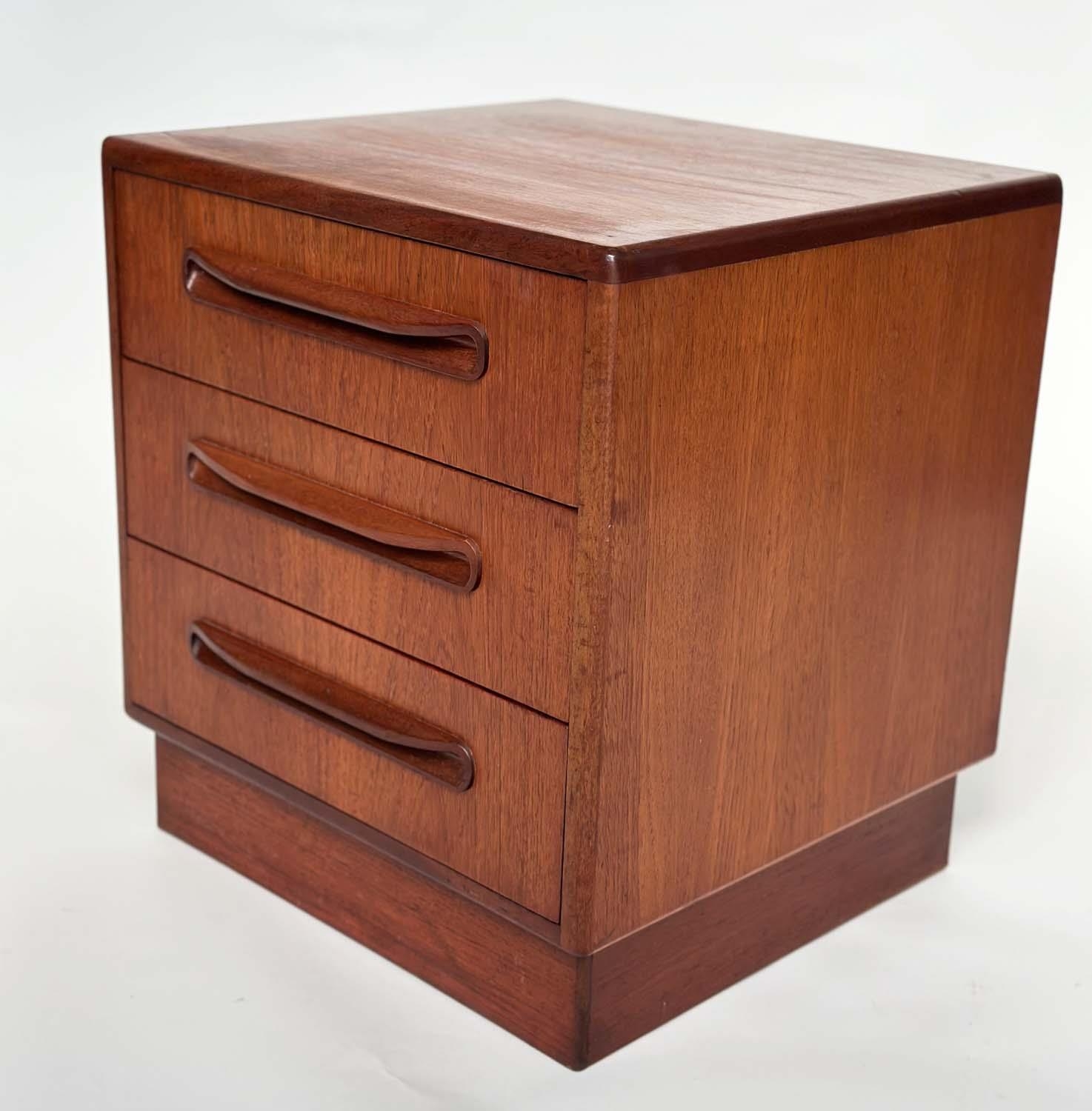 G PLAN SIDE CHESTS, a pair, vintage 1970s teak, each with three drawers, reverse labels dated - Image 9 of 9