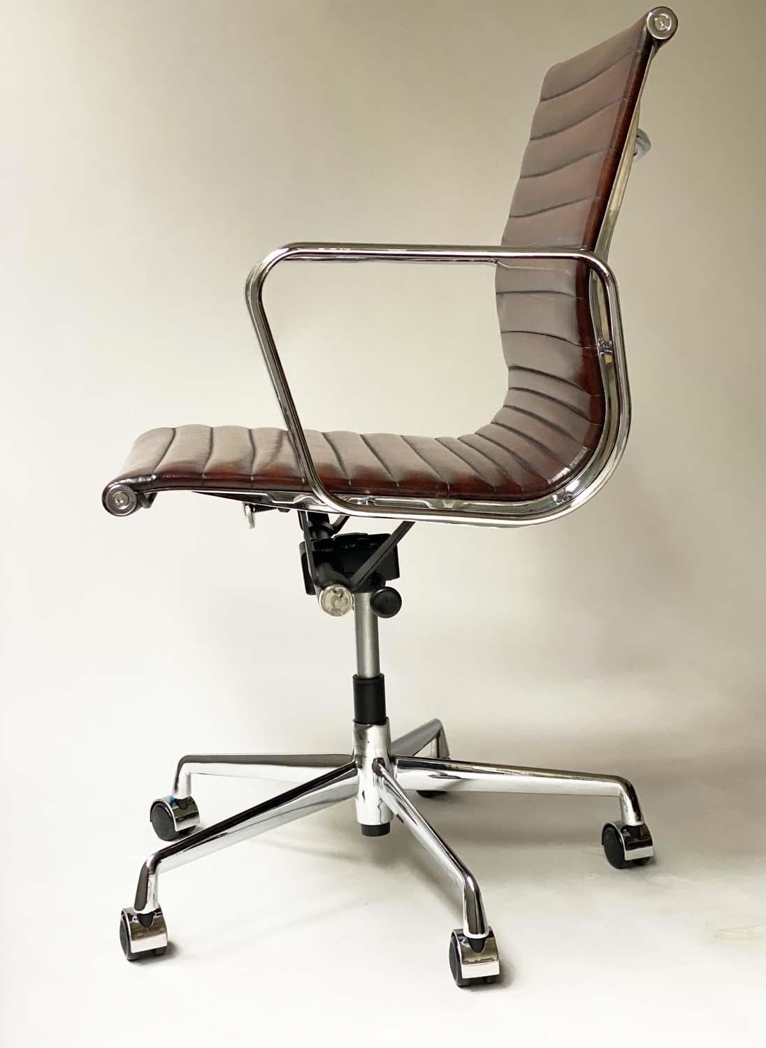 AFTER CHARLES AND RAY EAMES ALUMINIUM GROUP STYLE CHAIR, with ribbed natural soft brown leather seat - Image 5 of 11