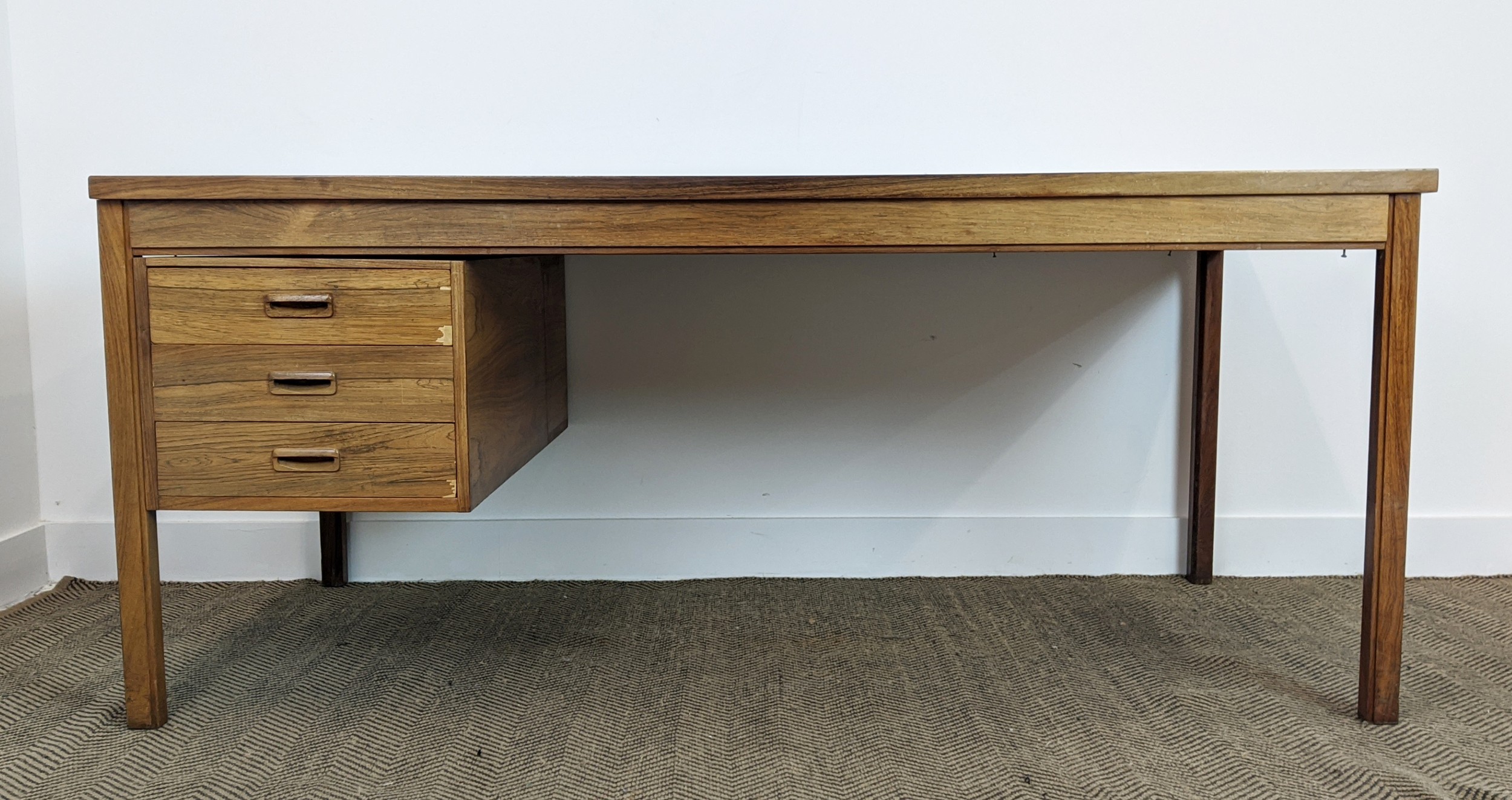 DESK, 171cm x 85.5cm x 73cm approx., with three drawers to one side. - Image 2 of 14