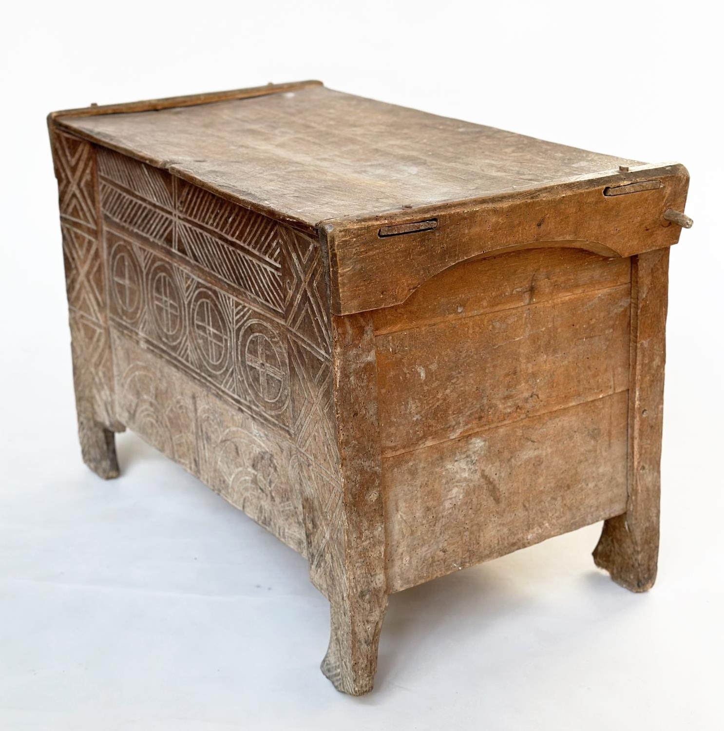 SCANDINAVIAN KISTA TRUNK, early 18th century sycamore of pegged construction with chip decorated - Image 10 of 12