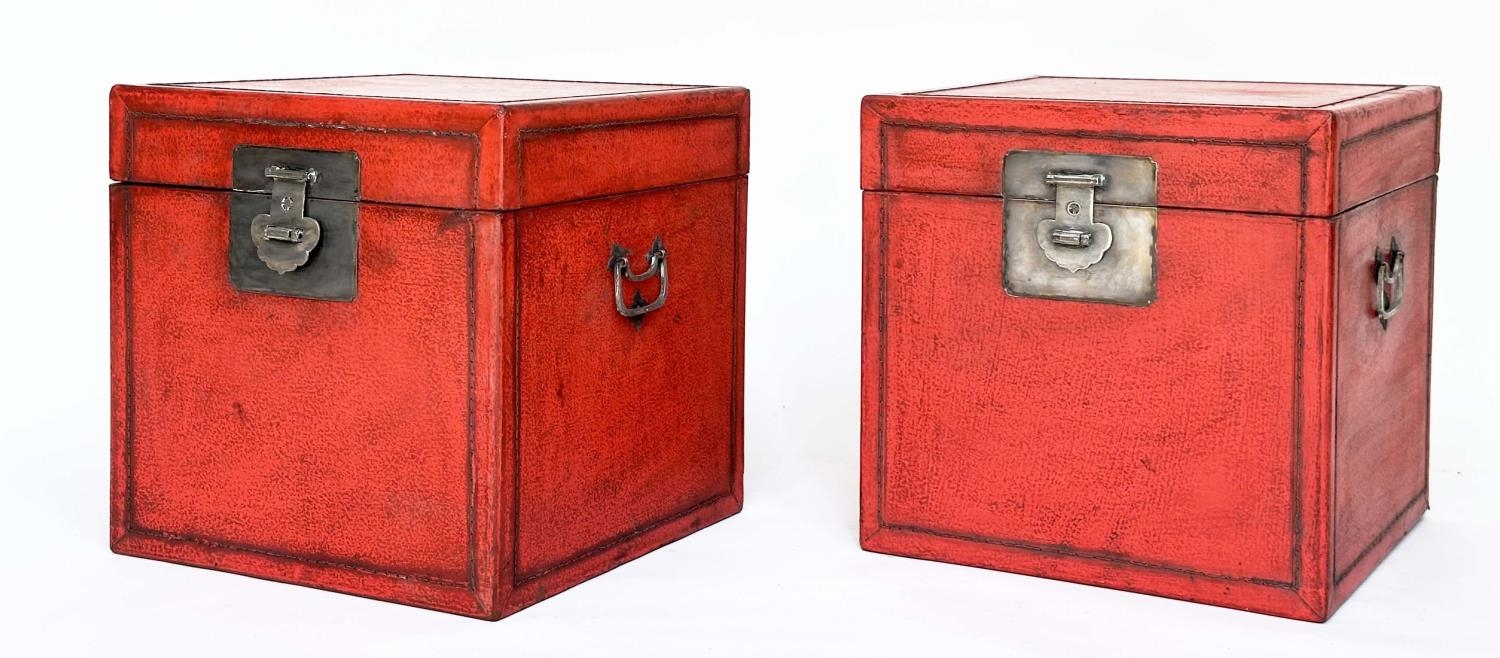 TRUNKS, a pair, Chinese scarlet lacquered and silvered metal mounted each with rising lid, 40cm x - Bild 2 aus 9