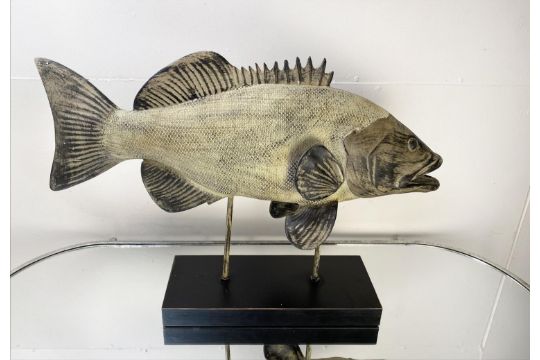 CONTEMPORARY SCHOOL FISH SCULPTURE, painted, 46cm H x 64cm L x 14cm W - Image 4 of 6