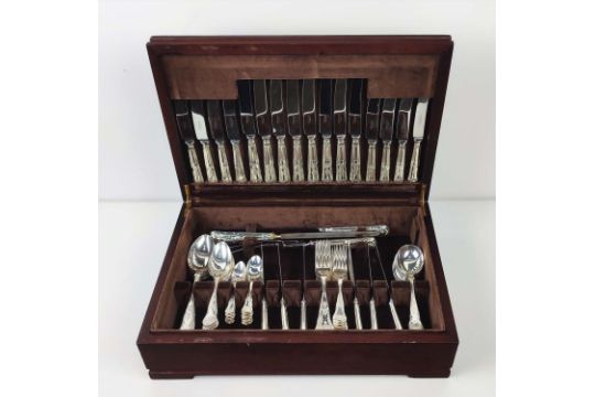 HARRODS CANTEEN, of silver plated cutlery, eight place settings with serving spoons and carving set, - Image 4 of 9