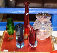 TRAY WITH LARGE CRYSTAL VASE & 4 VARIOUS COLOURED GLASS VASES