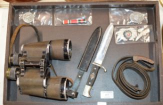 VARIOUS WORLD WAR II MILITARY MEMORABILIA, GERMAN STYLE DAGGER, OLD GERMAN BELT, BINOCULARS, VARIOUS