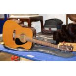 YAMAHA F-310 ACOUSTIC GUITAR WITH CARRY BAG