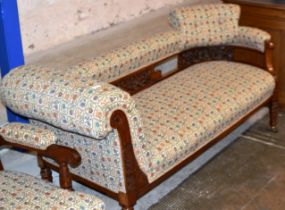 VICTORIAN MAHOGANY FRAMED CHAISE LONGUE