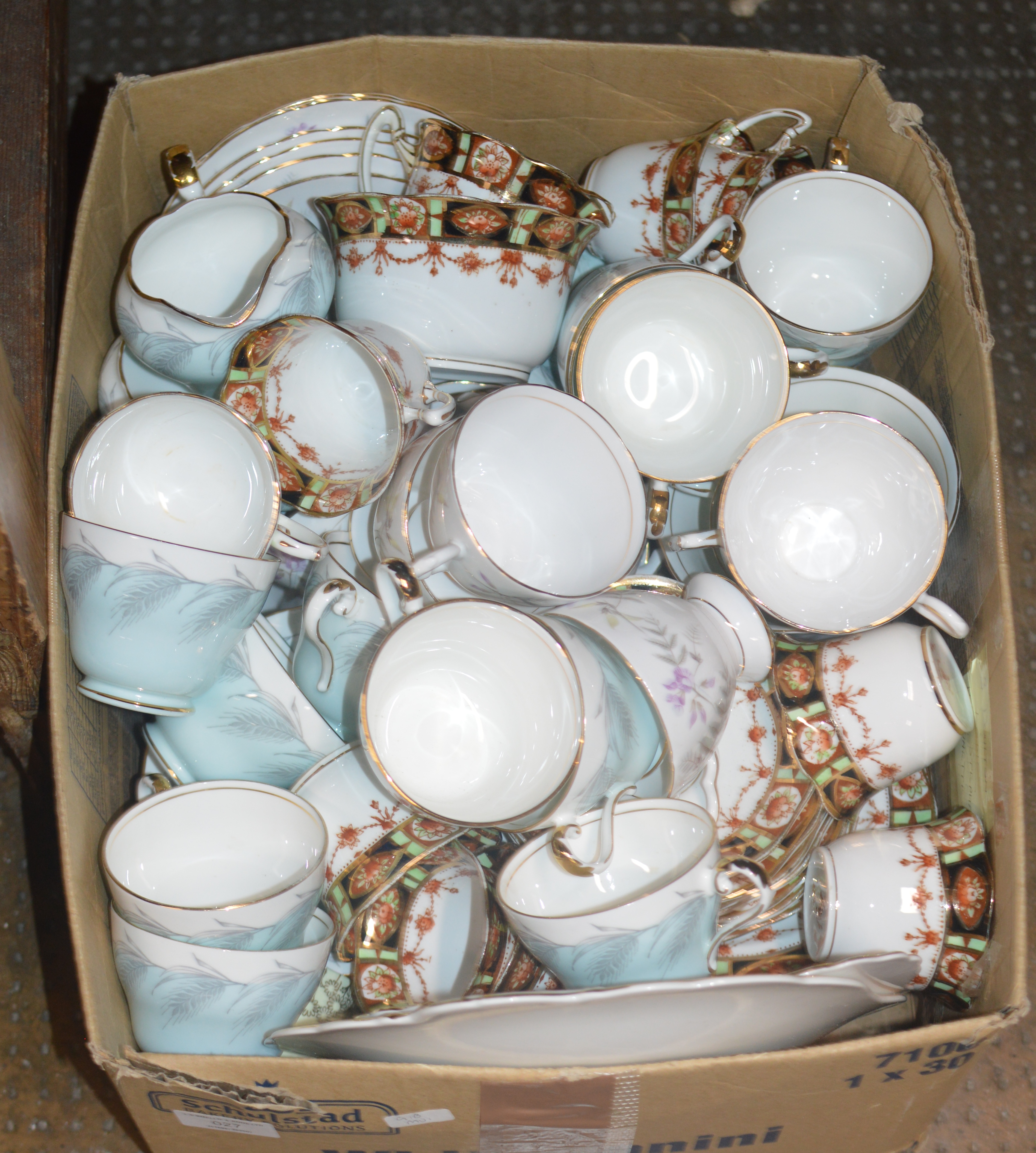 A BOX WITH ASSORTED TEA WARE AYNSLEY ETC