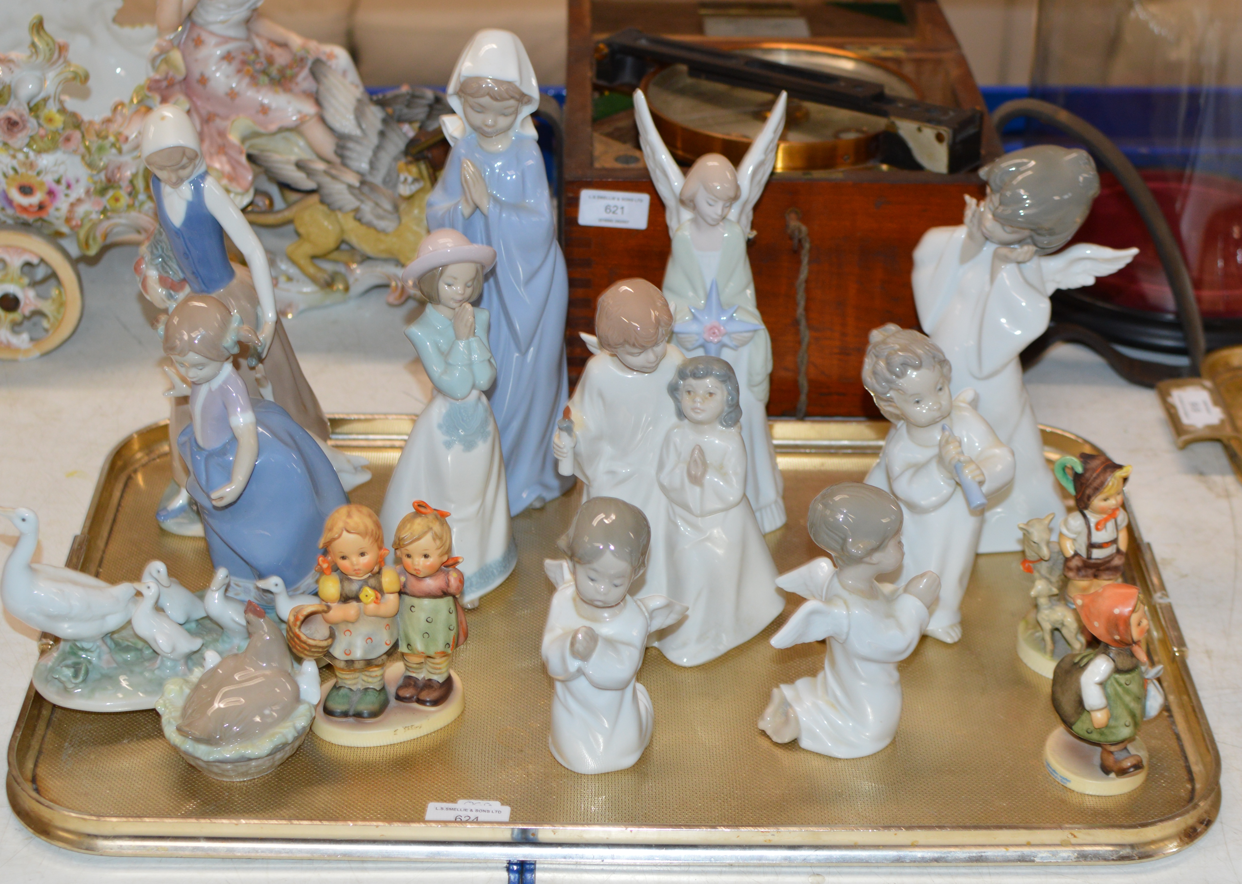 TRAY WITH VARIOUS FIGURINE ORNAMENTS, HUMMEL, LLADRO & NAO